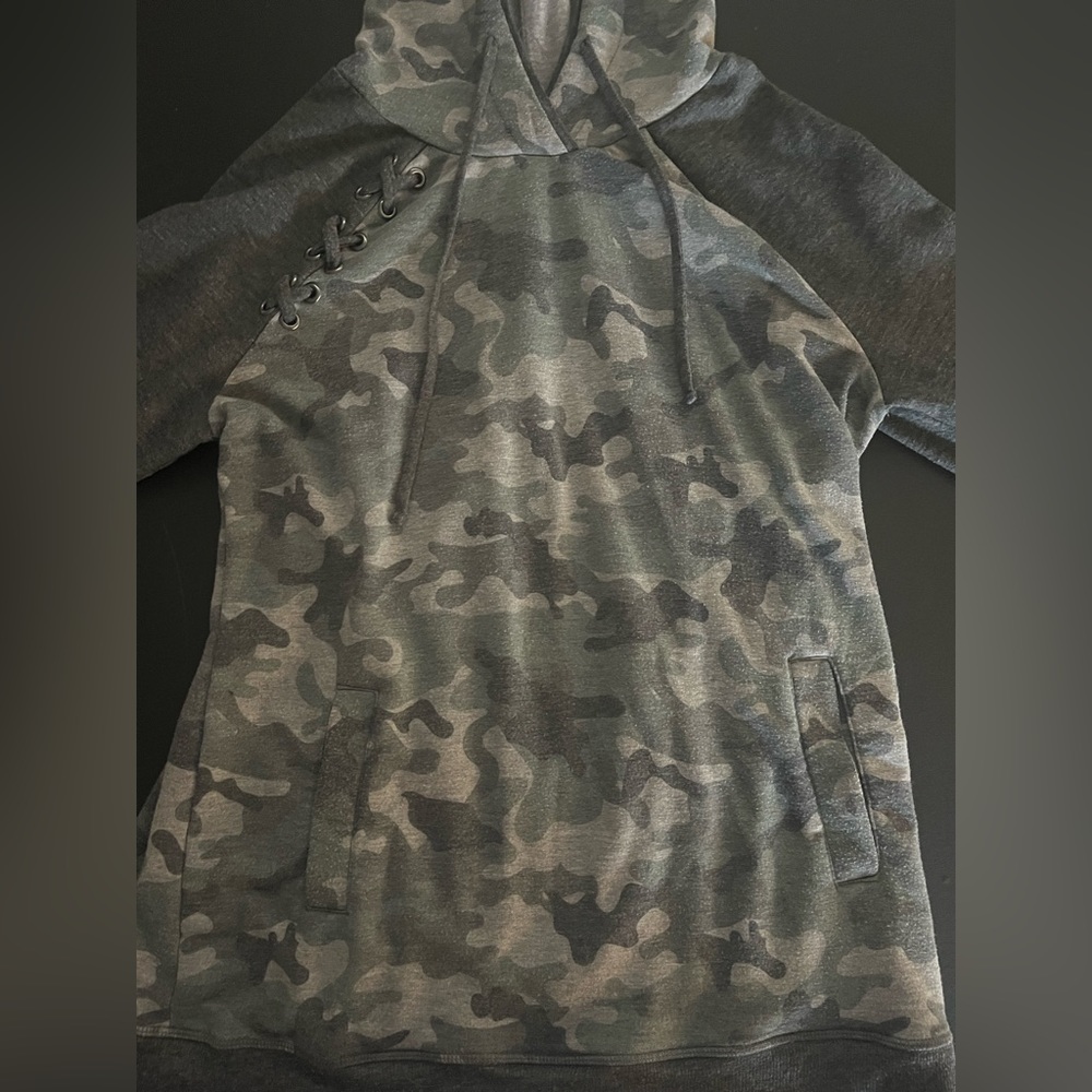 Camo Maurices long sleeve